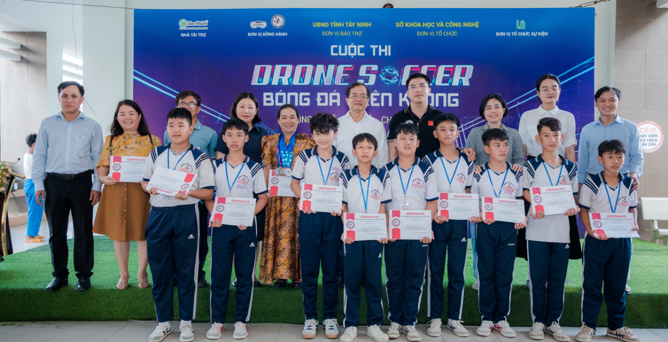 Bế mạc Cuộc thi Drone Soccer Tây Ninh 2026 Khu vực 1