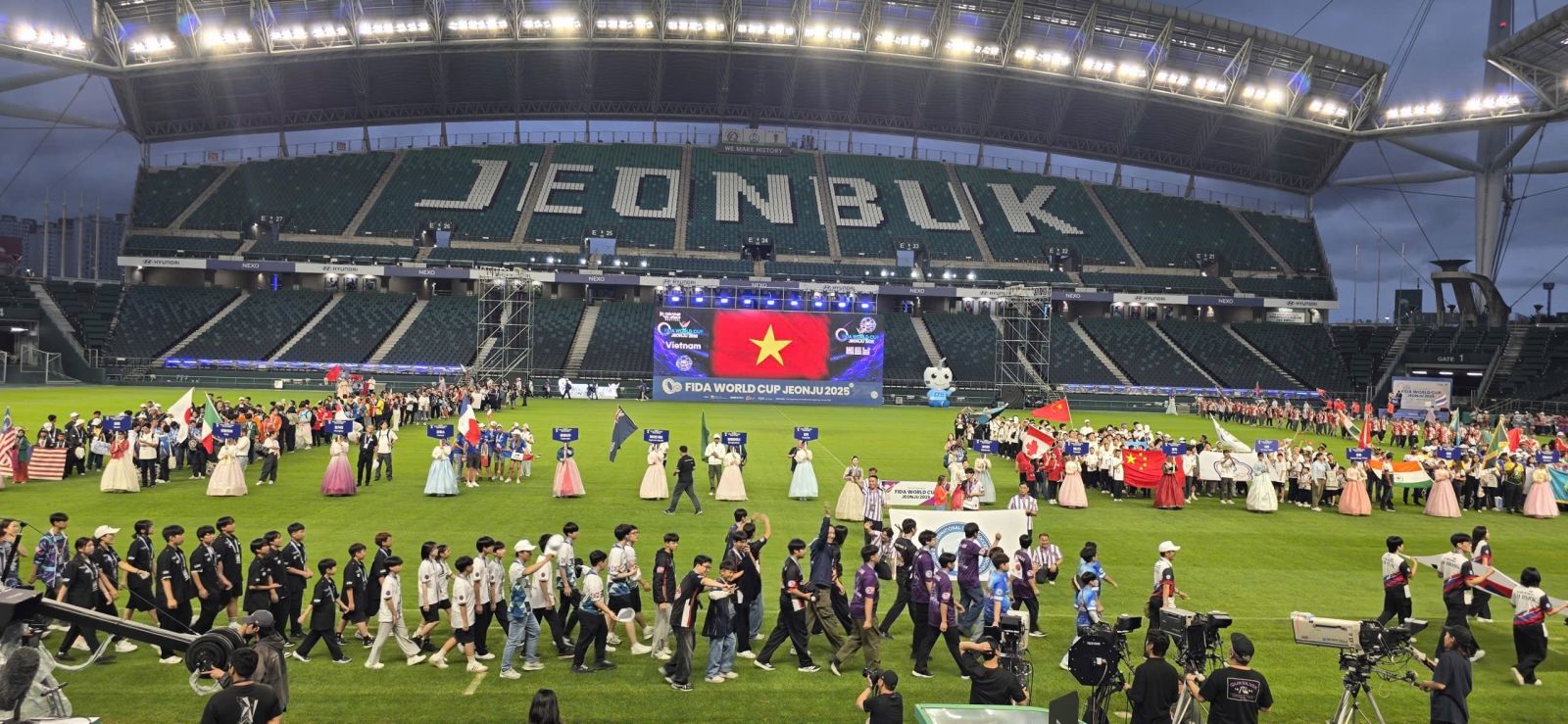 Cờ Việt Nam trên sân thi đấu Drone toàn cầu: FIDA World Cup 2025